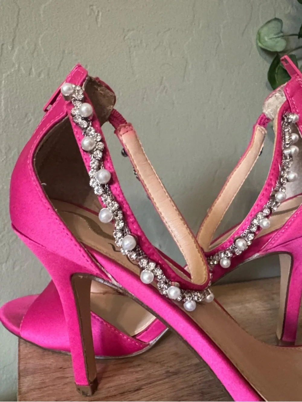 Nina Pink Satin Heels Size 9M Pearl Rhinestone Strap Stiletto